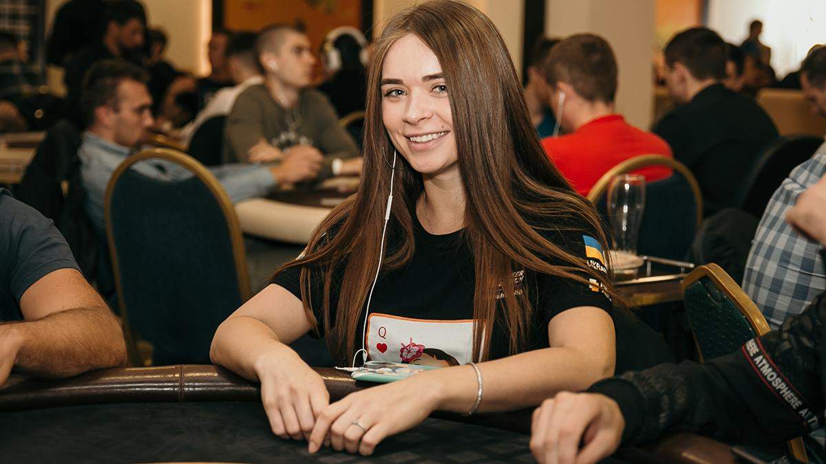 Украинская красавица дала мастер-класс игры в покерном хедз-апе