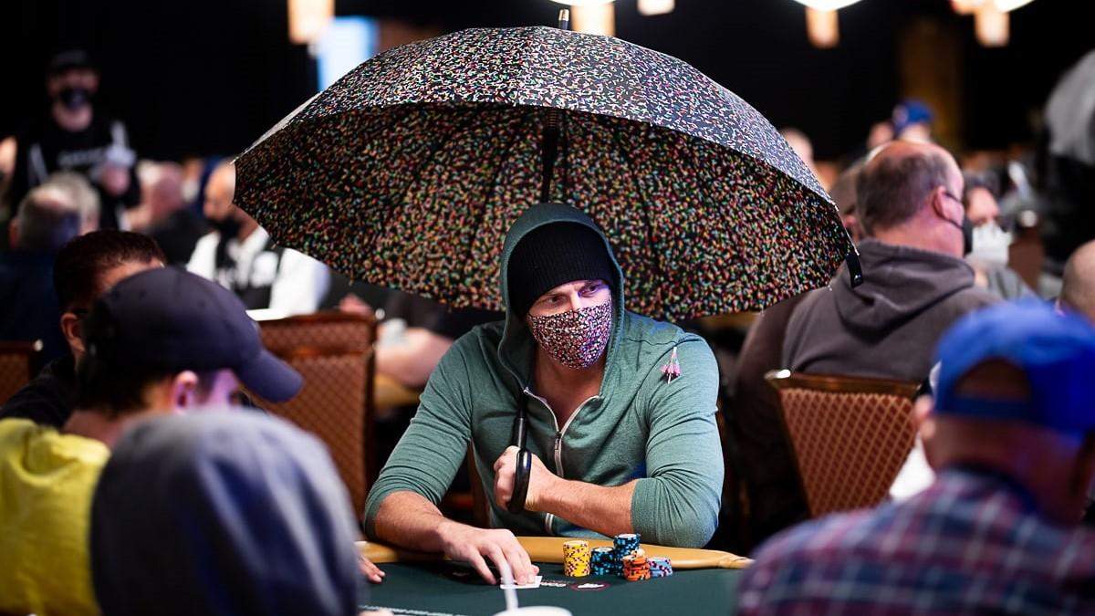 Игрок покорил Вегас внешним видом – фото - Покер