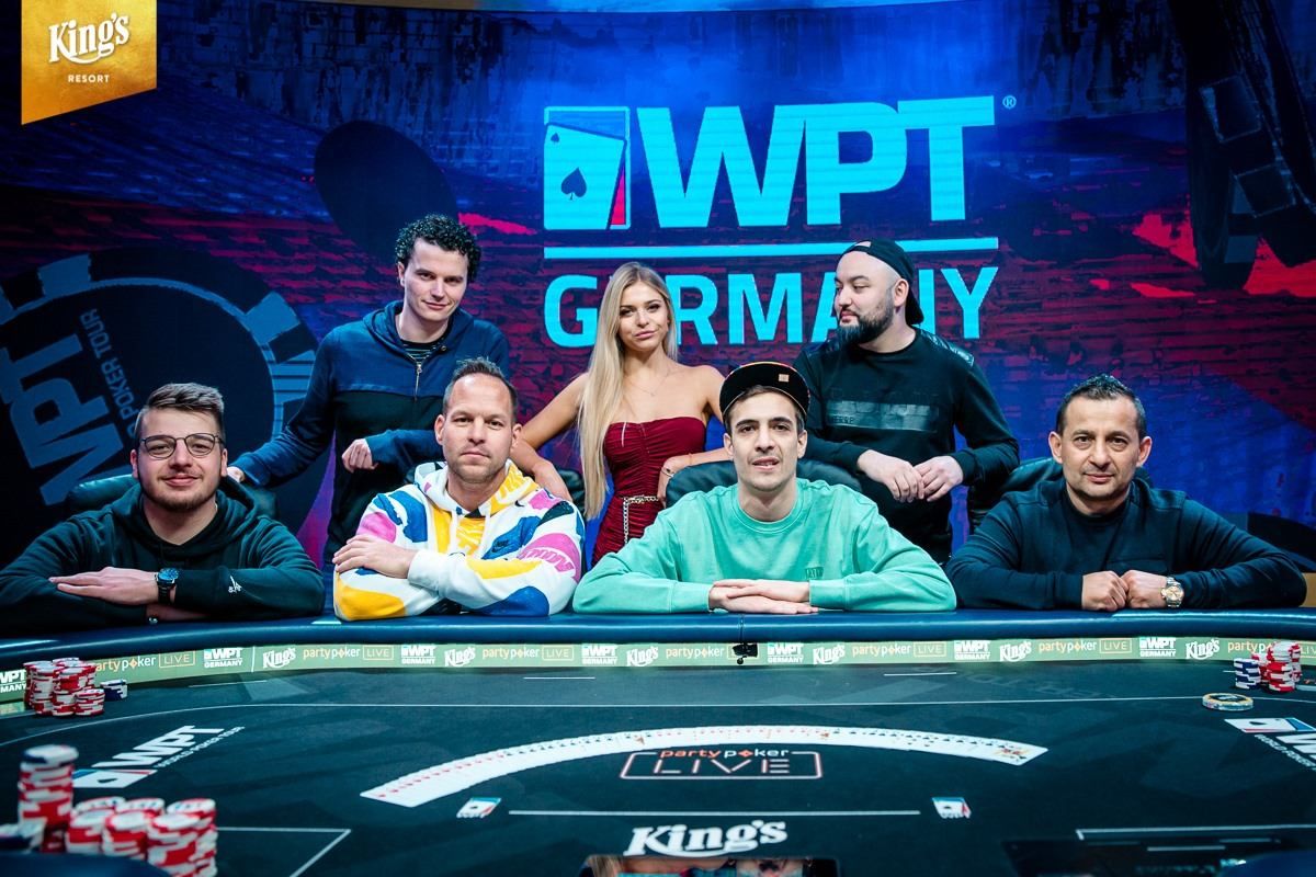 Четыре украинца стали призерами мирового покерного тура