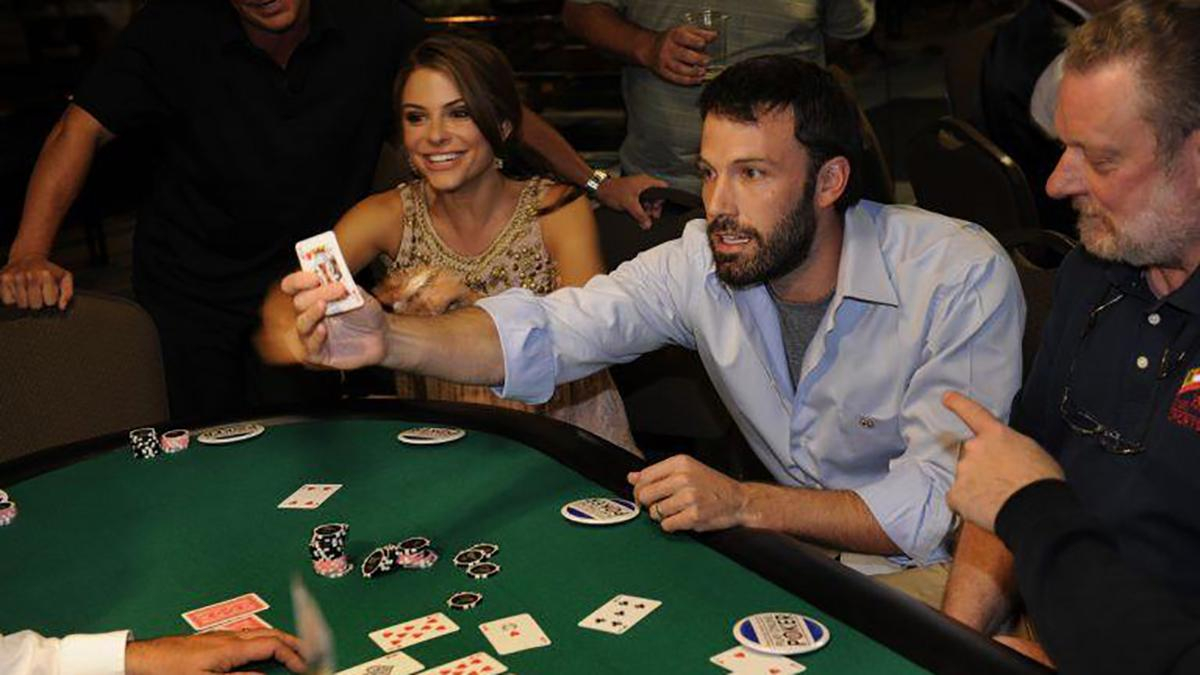 Зірки Голлівуду зіграють в покер, щоб нагодувати бідних