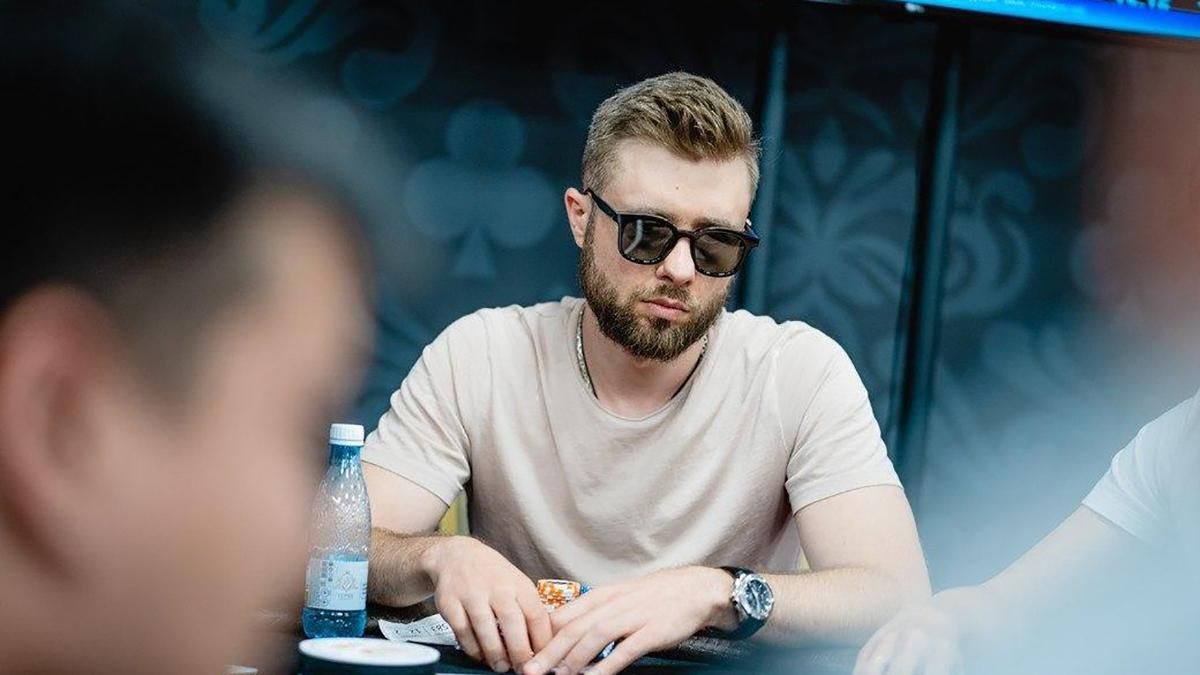 Украинец выиграл почти 200 тысяч долларов в покерном онлайн-турнире на WSOP