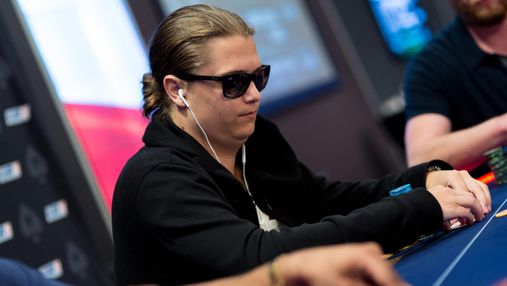 Шведський покерист продовжує заробляти в онлайні