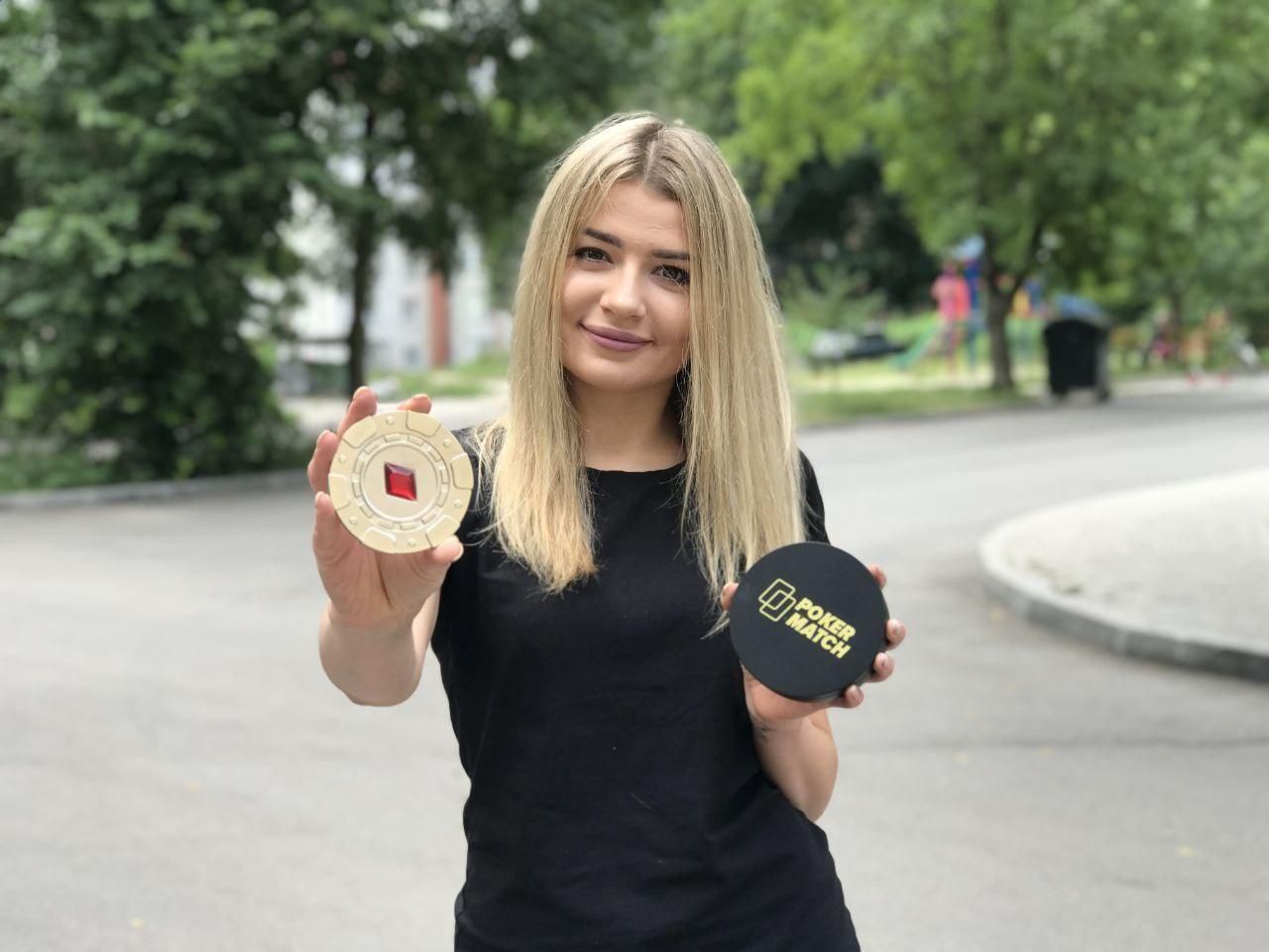 Мисс PokerMatch Иванна Соя выиграла 180 000 гривен и престижный кубок