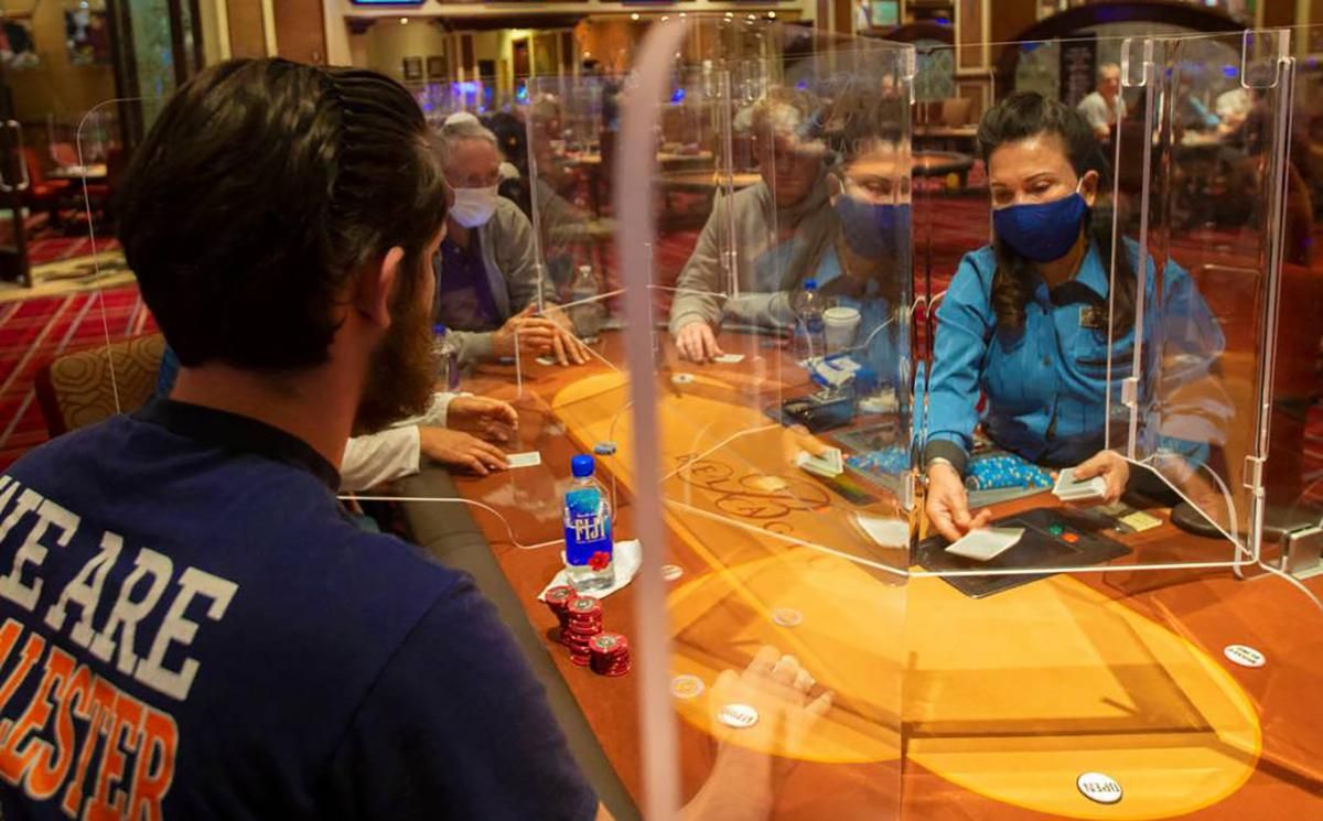 Пандемія відступає: живий покер все активніше повертається до Вегаса