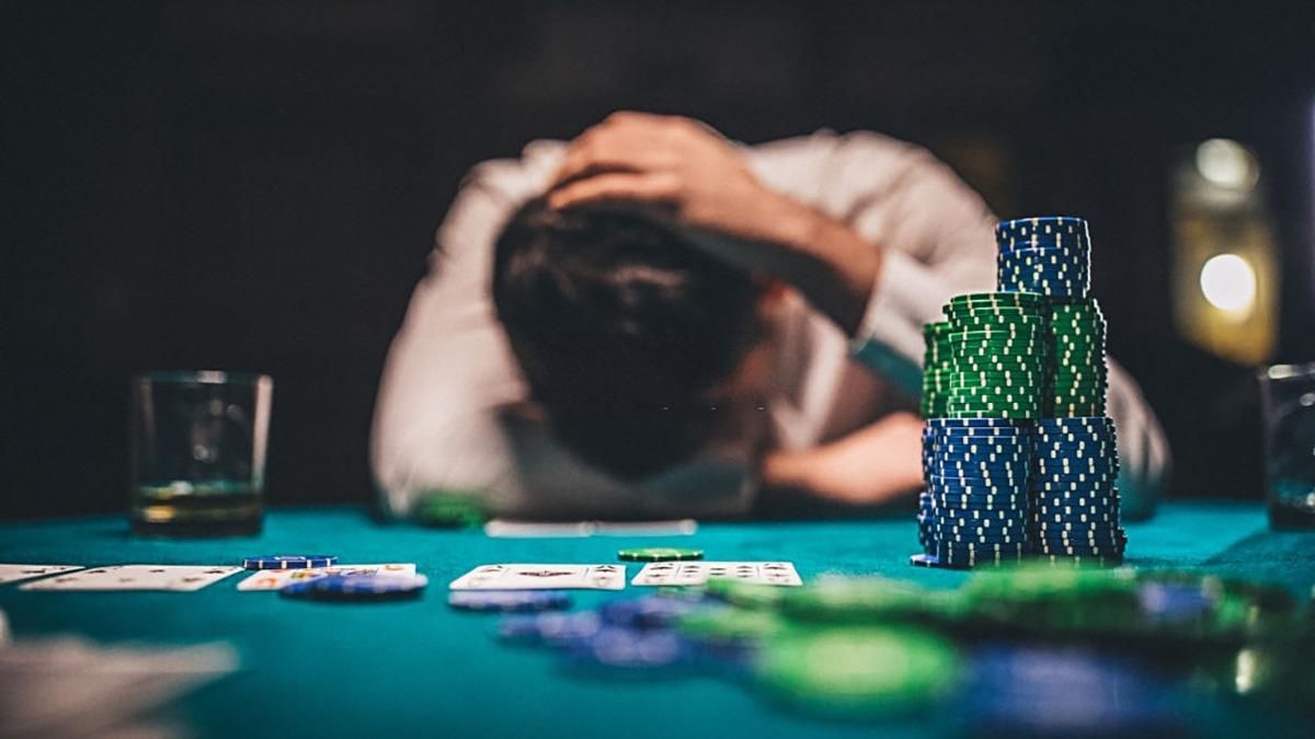 Ірландець програв 500 тисяч доларів із "кишеньковими" тузами - Покер