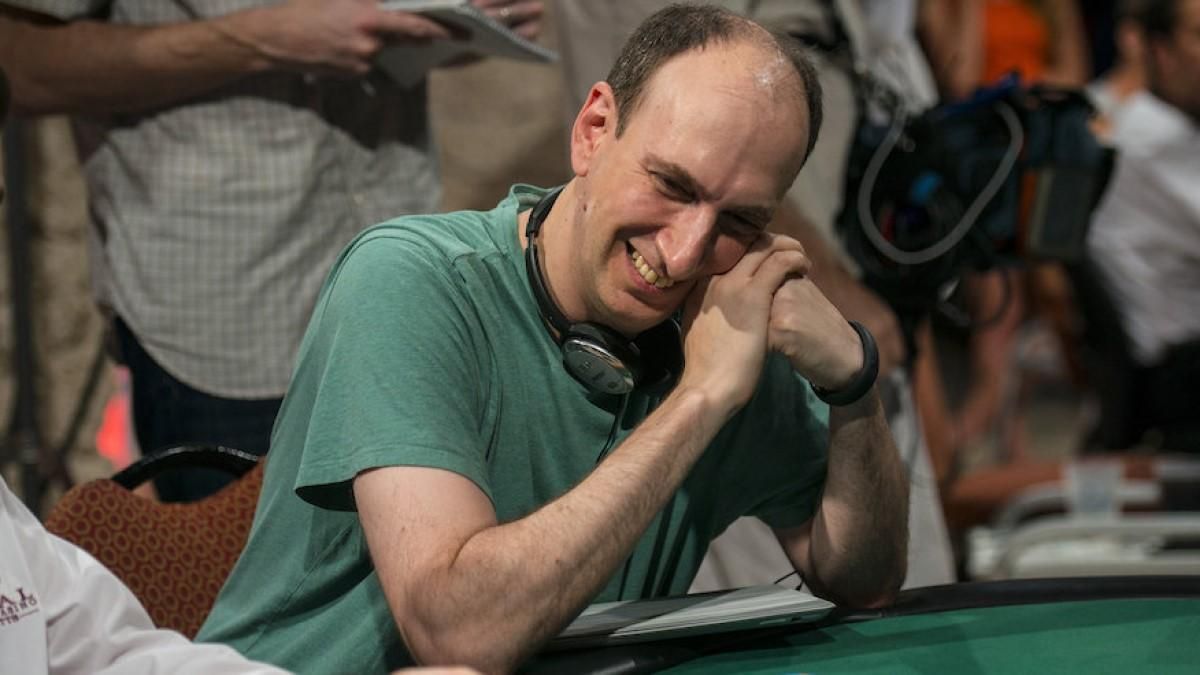 Приїхав на весілля доньки і виграв мільйон доларів: як Ерік Сайдел тріумфував на WSOP - Покер