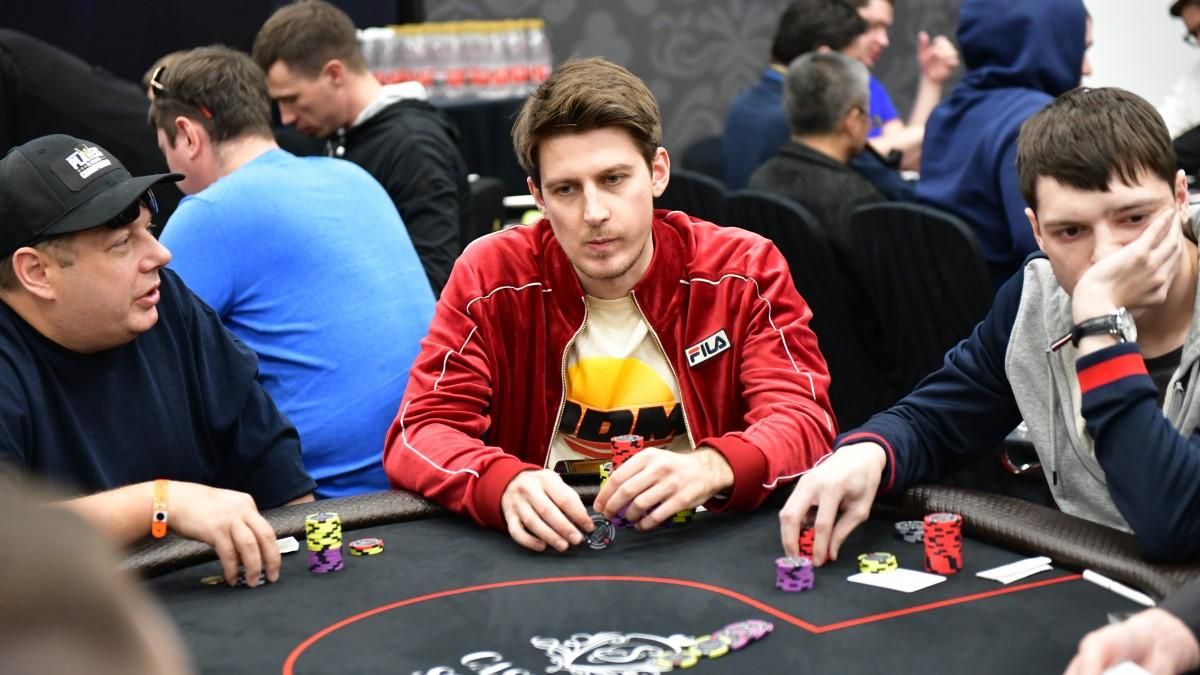 Українець Андрій Любовецький пробився за фінальний стіл браслетного турніру WSOP Europe - Покер