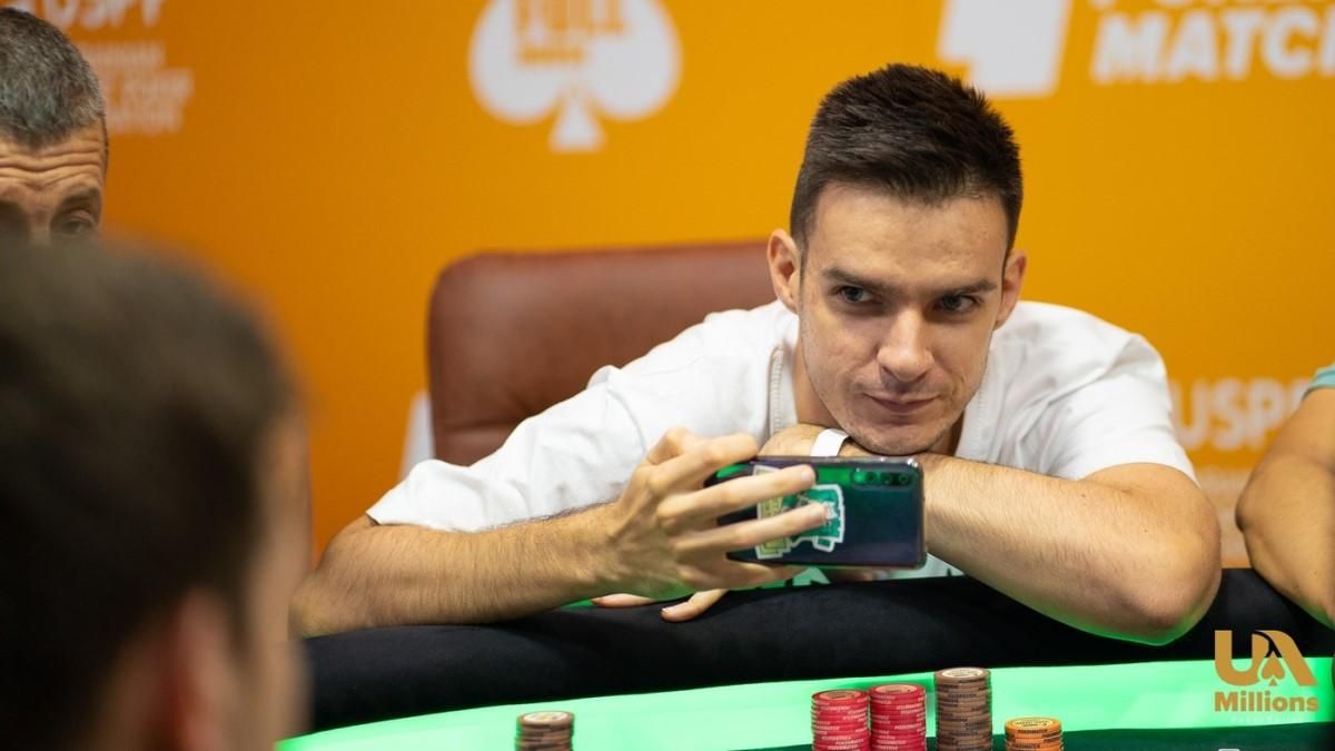 Украинский стример начал 2022-й год с самой крупной победы в карьере - Покер