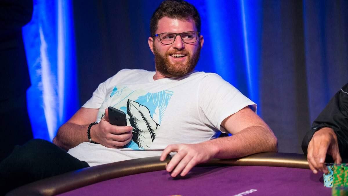 От одного блайнда до выигрыша 567 тысяч долларов: невероятный камбэк в покере