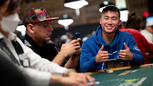 Миллионы, не выходя из дома: популярный покерный стример похвастался своим заработком