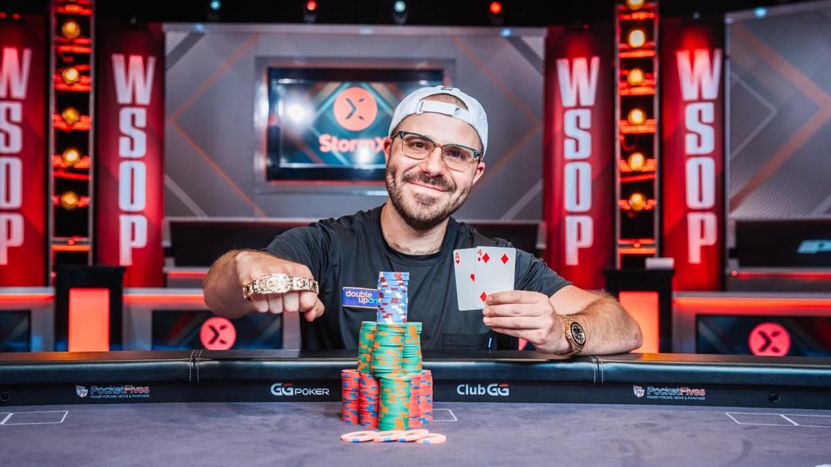 "Лучший покерист без браслета" наконец-то завоевал свой первый трофей WSOP - Покер