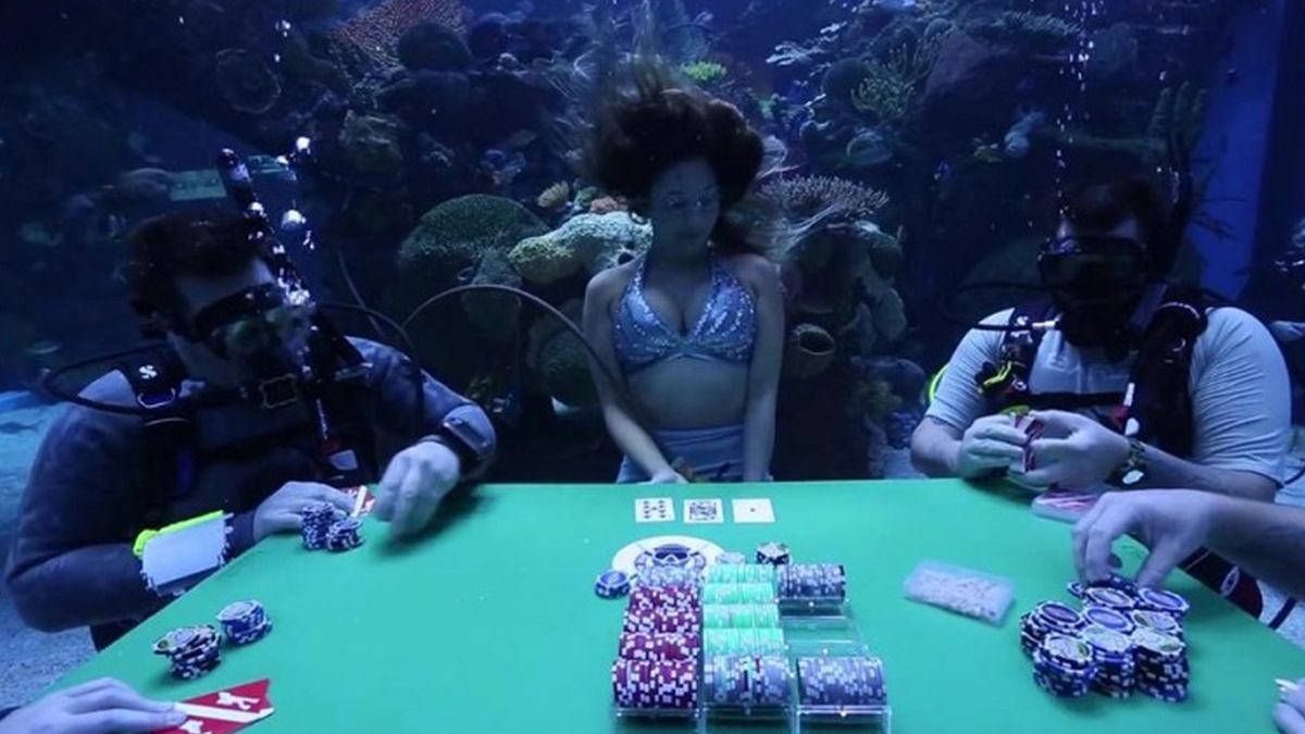 Покер під водою
