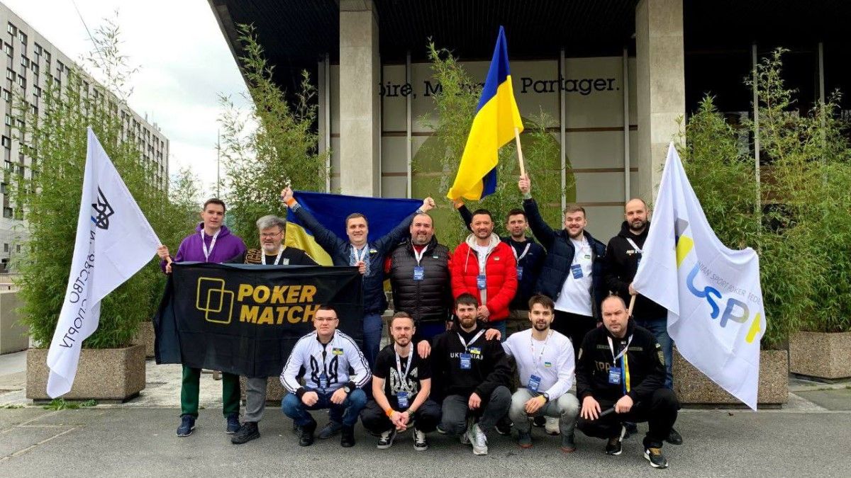 Игроки сборной Украины по спортивному покеру