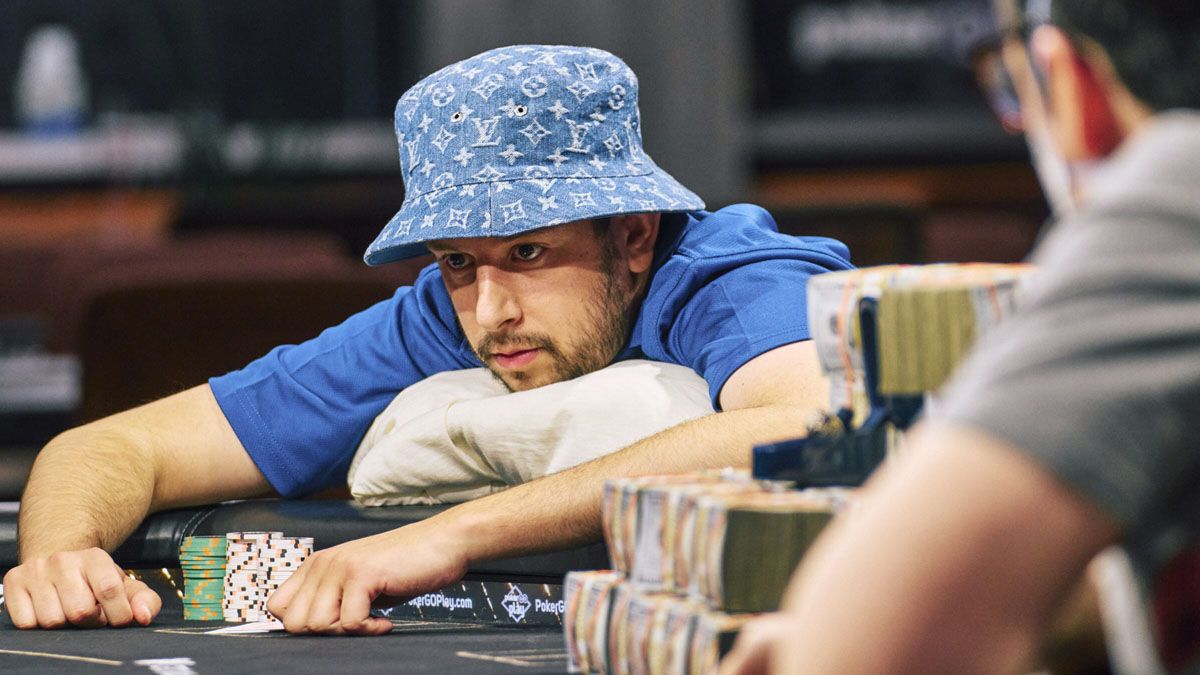 Рубались 14 часов: кто стал чемпионом самого дорогого турнира года - Покер