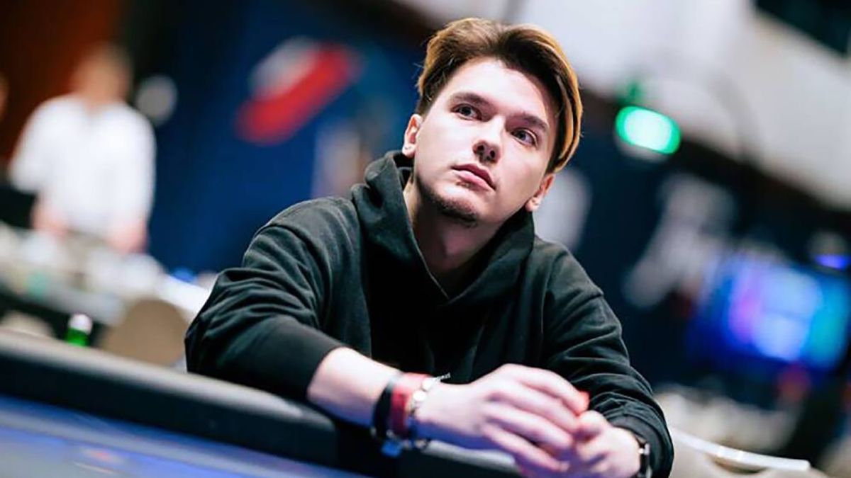Украинцы зажигают: первые успехи на Мировой серии с гарантией 100 миллионов долларов - Покер